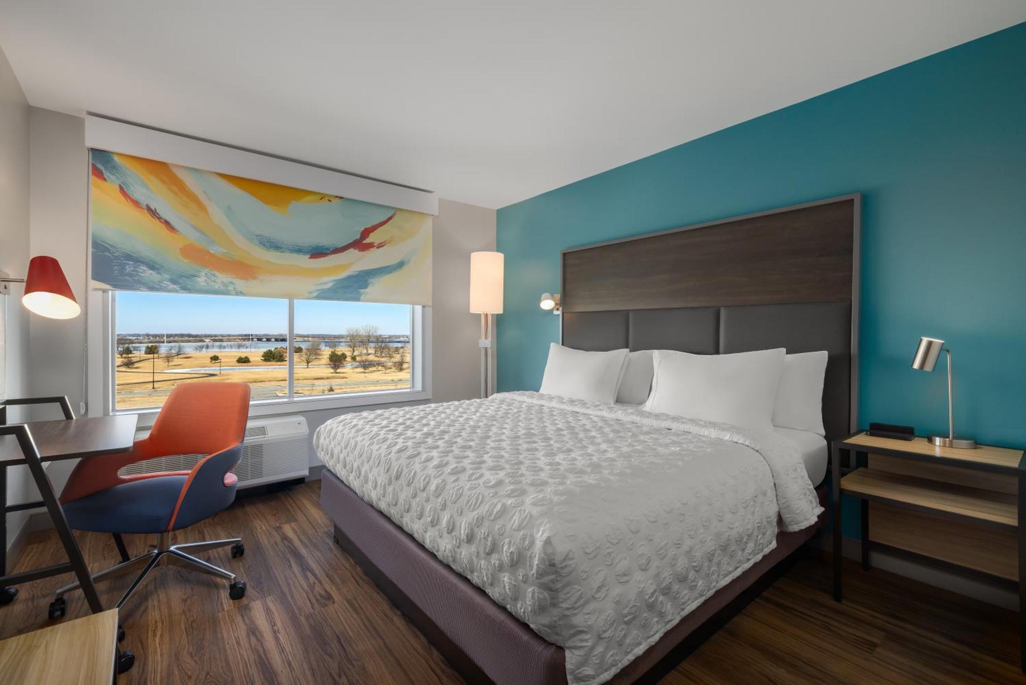 Tru By Hilton Oshkosh Hotel Exterior photo